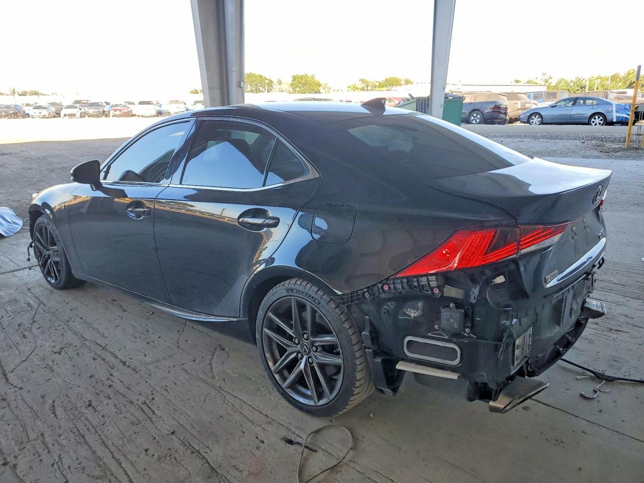 2018 LEXUS IS 300 photo 2
