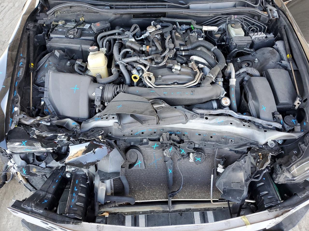 2018 LEXUS IS 300 photo 11
