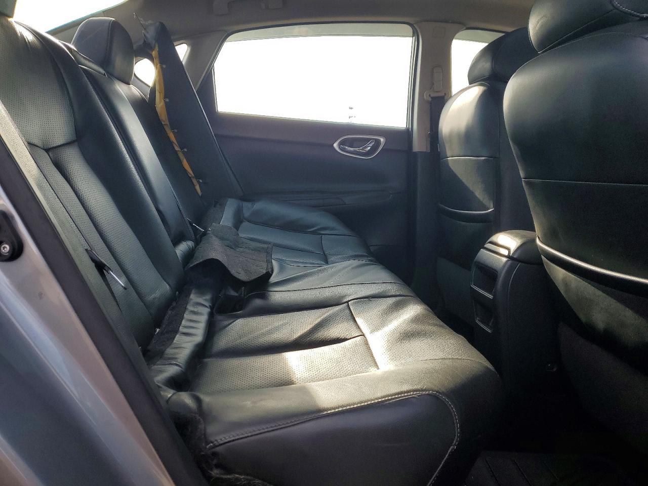 2014 NISSAN SENTRA S photo 10