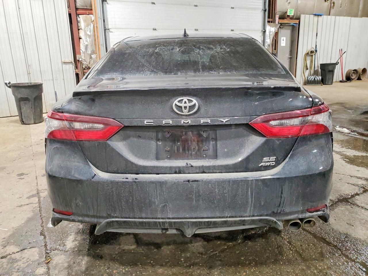2021 TOYOTA CAMRY SE photo 6