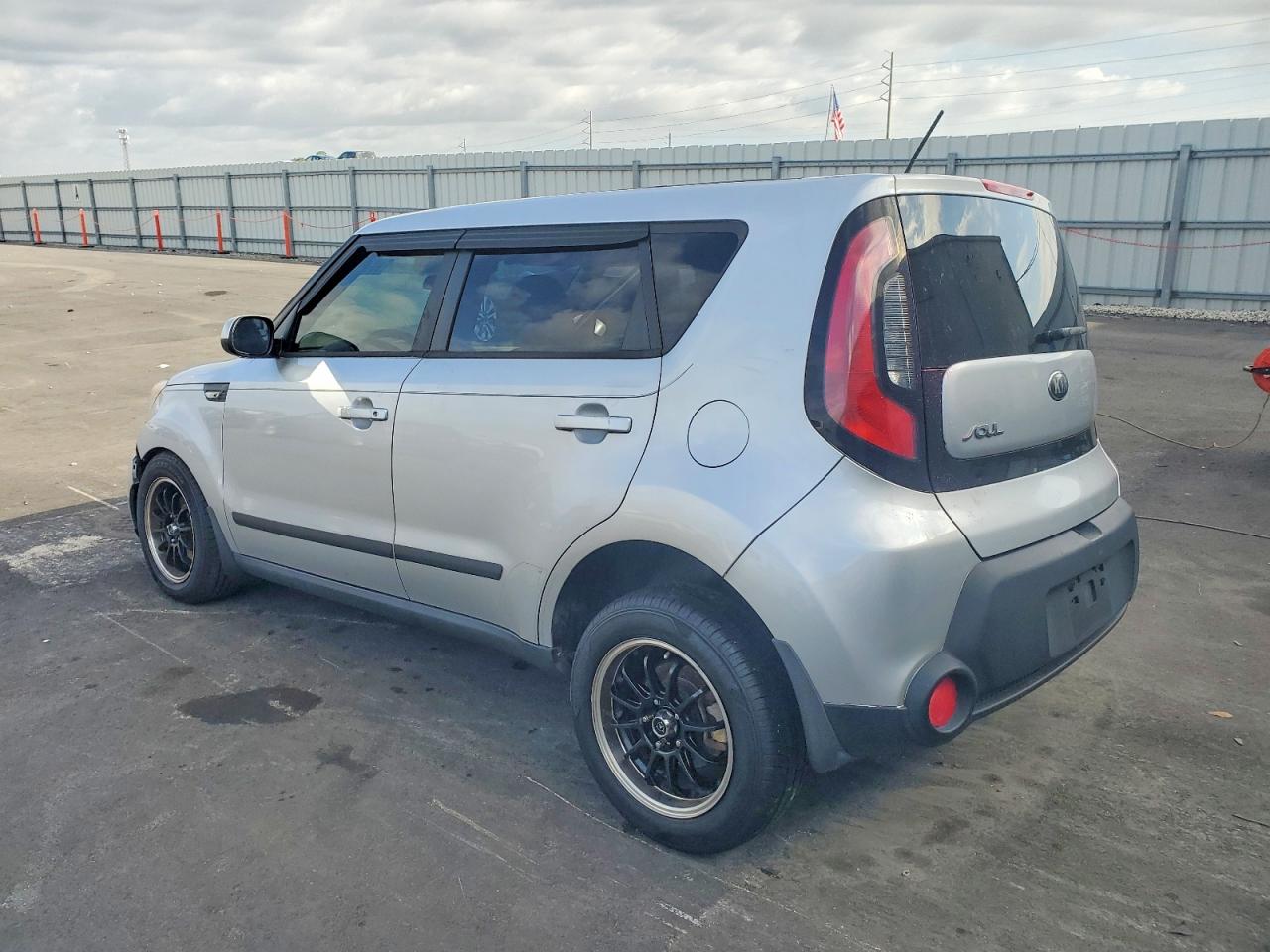 2014 KIA SOUL photo 2