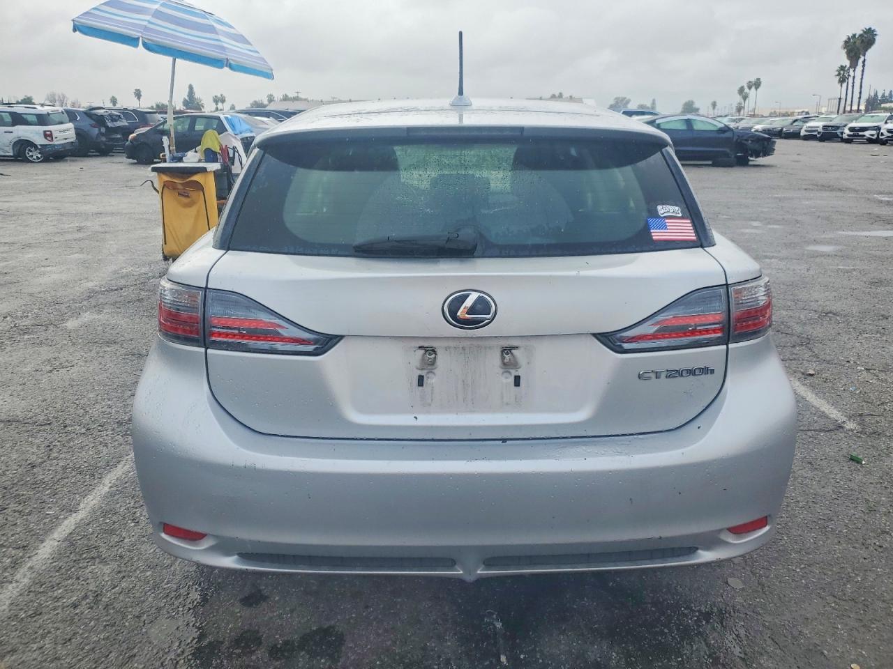 2012 LEXUS CT 200 photo 6