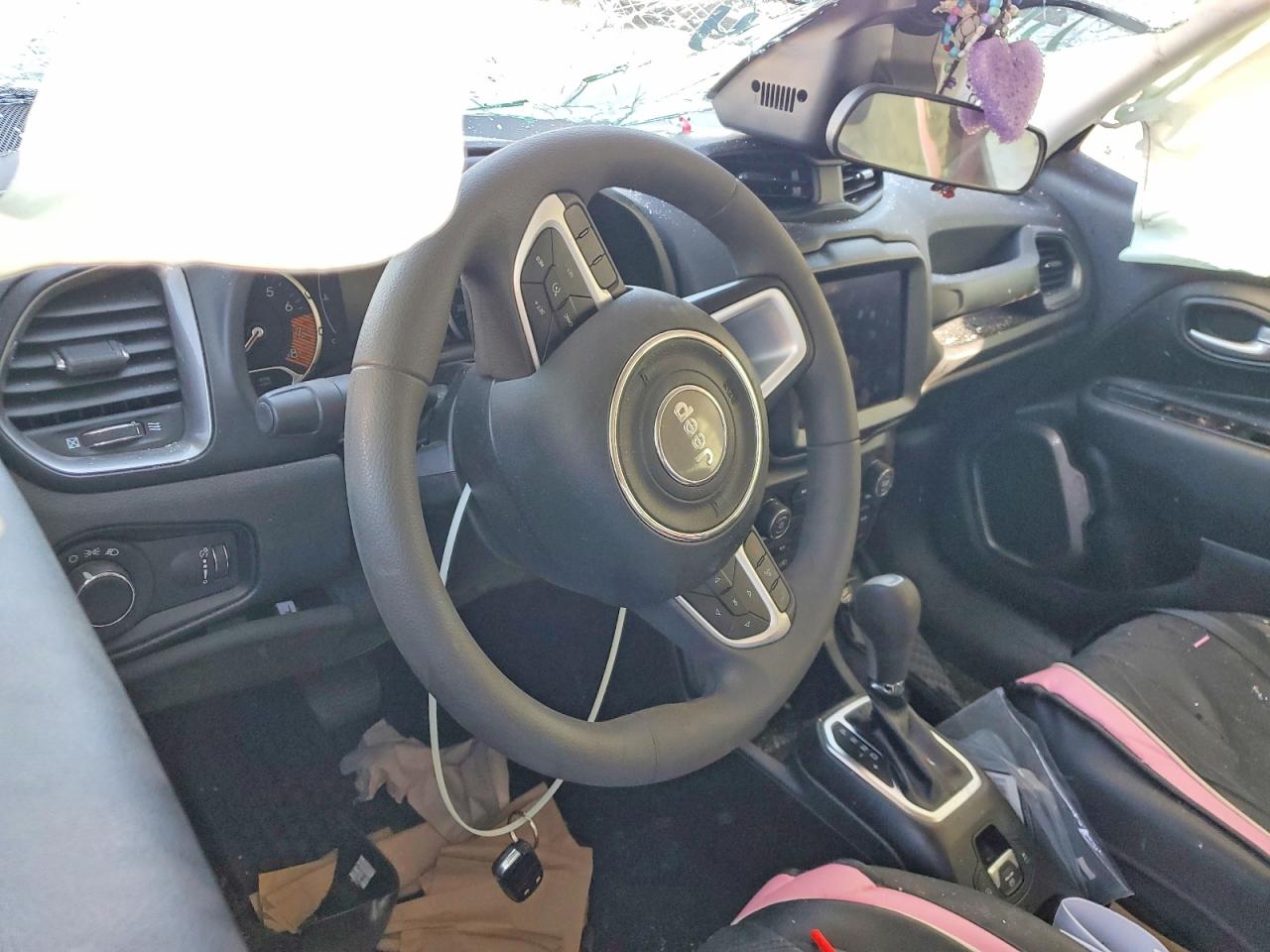 2023 JEEP RENEGADE LATITUDE photo 8