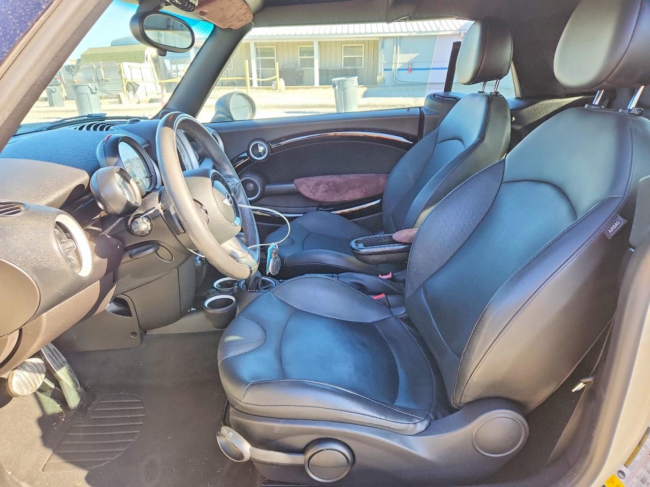 2014 MINI COOPER S photo 7