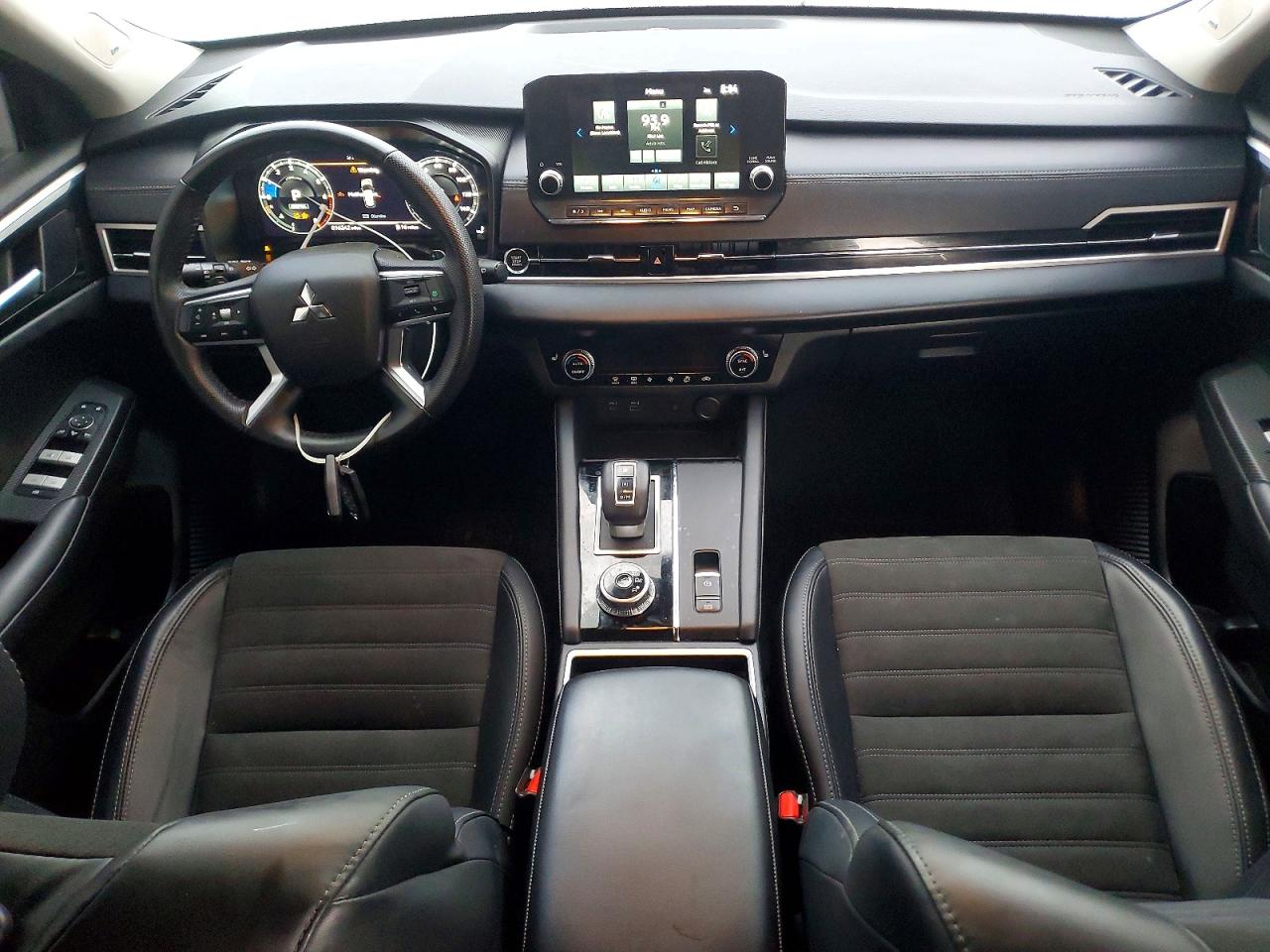 2024 MITSUBISHI OUTLANDER SE photo 8