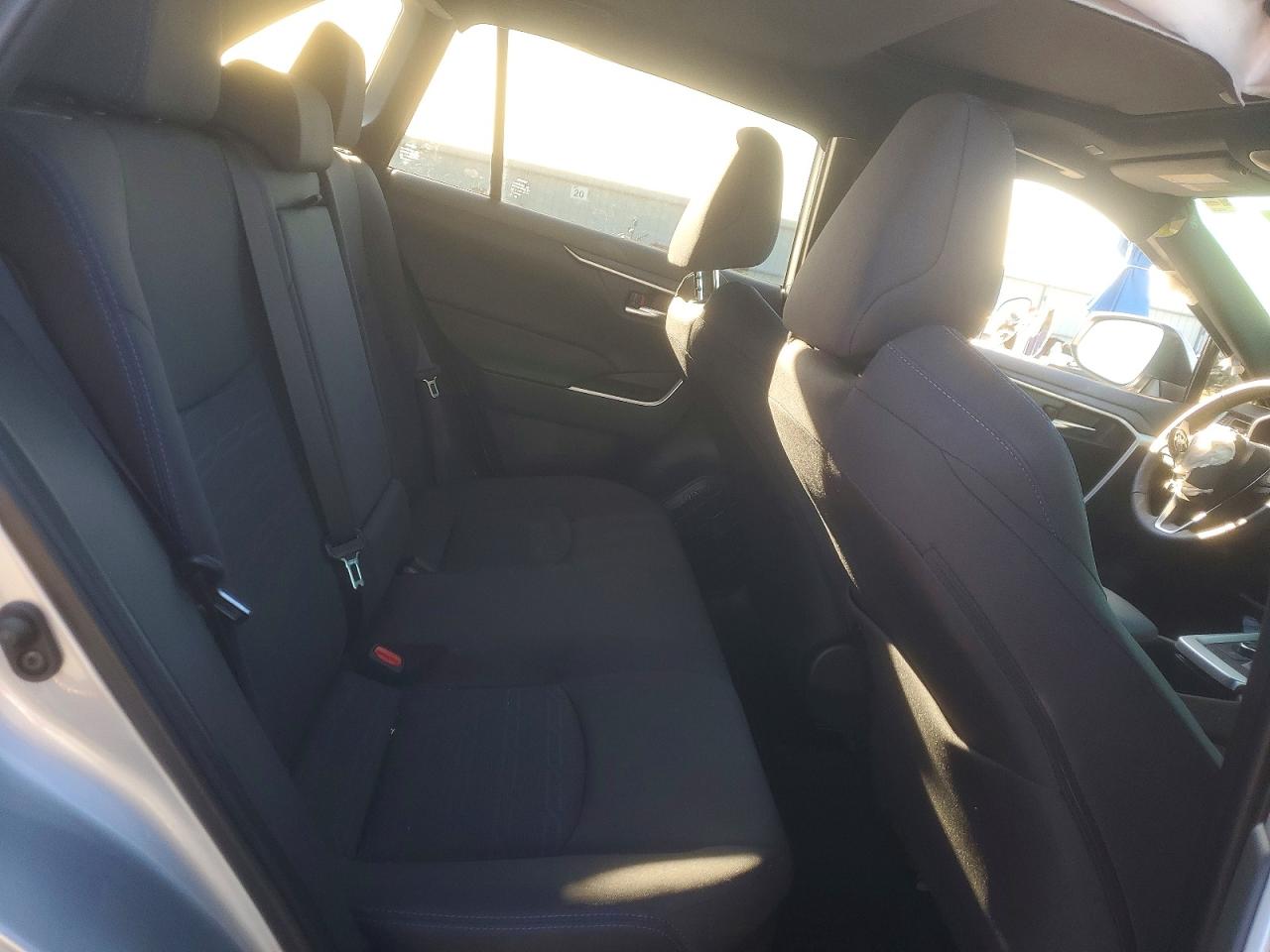 2025 TOYOTA RAV4 SE photo 11