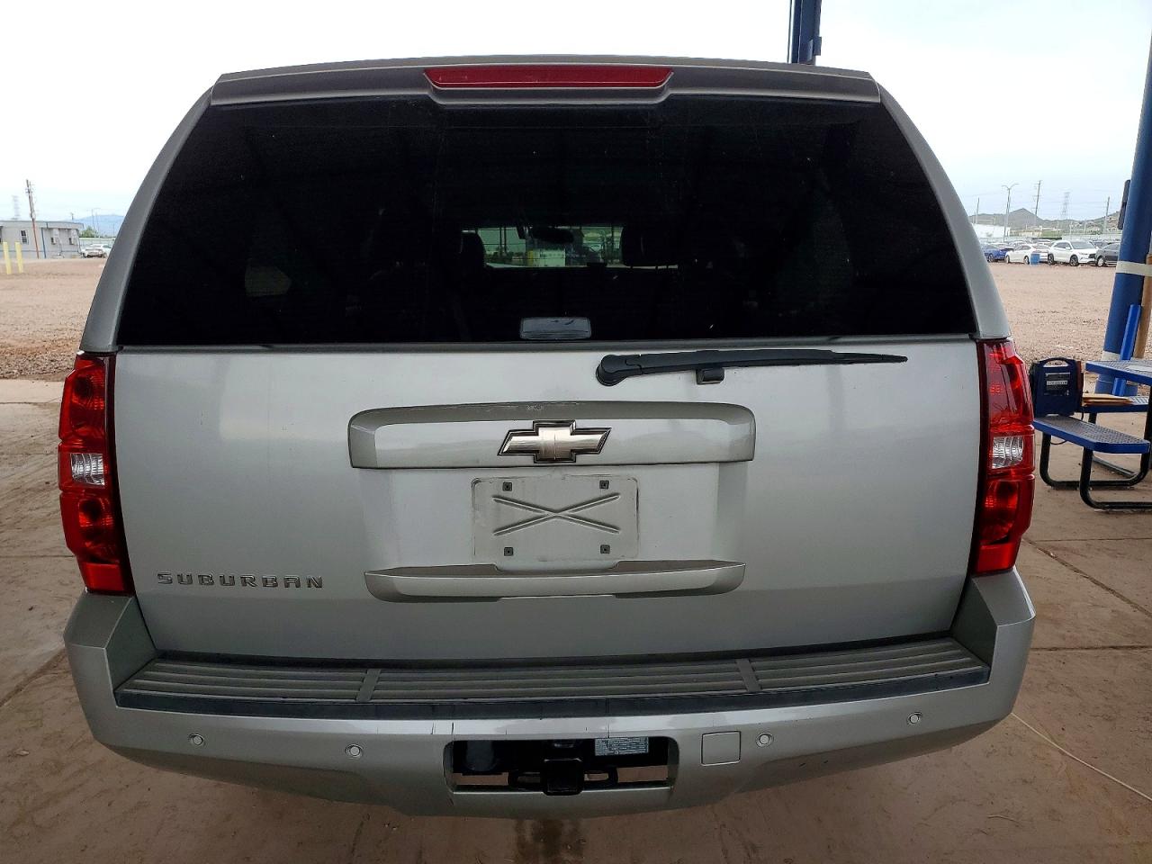 2009 CHEVROLET SUBURBAN C1500 LT photo 6
