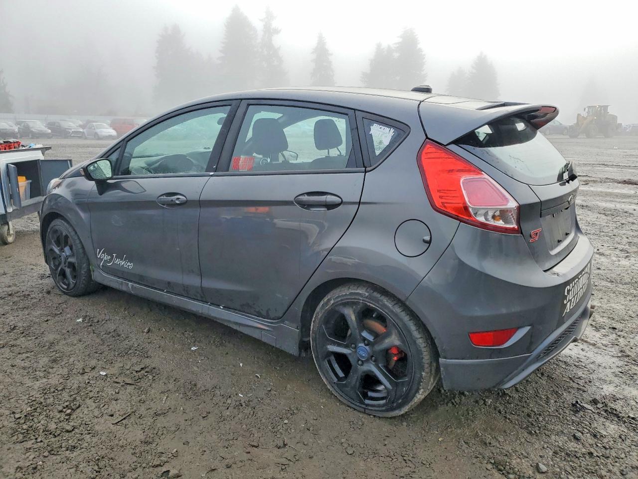 2019 FORD FIESTA ST photo 2