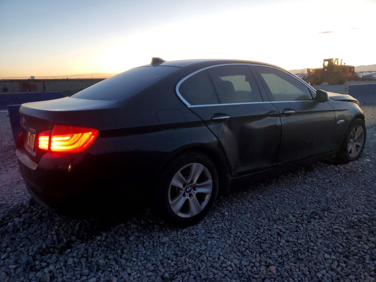 2013 BMW 528 XI photo 3