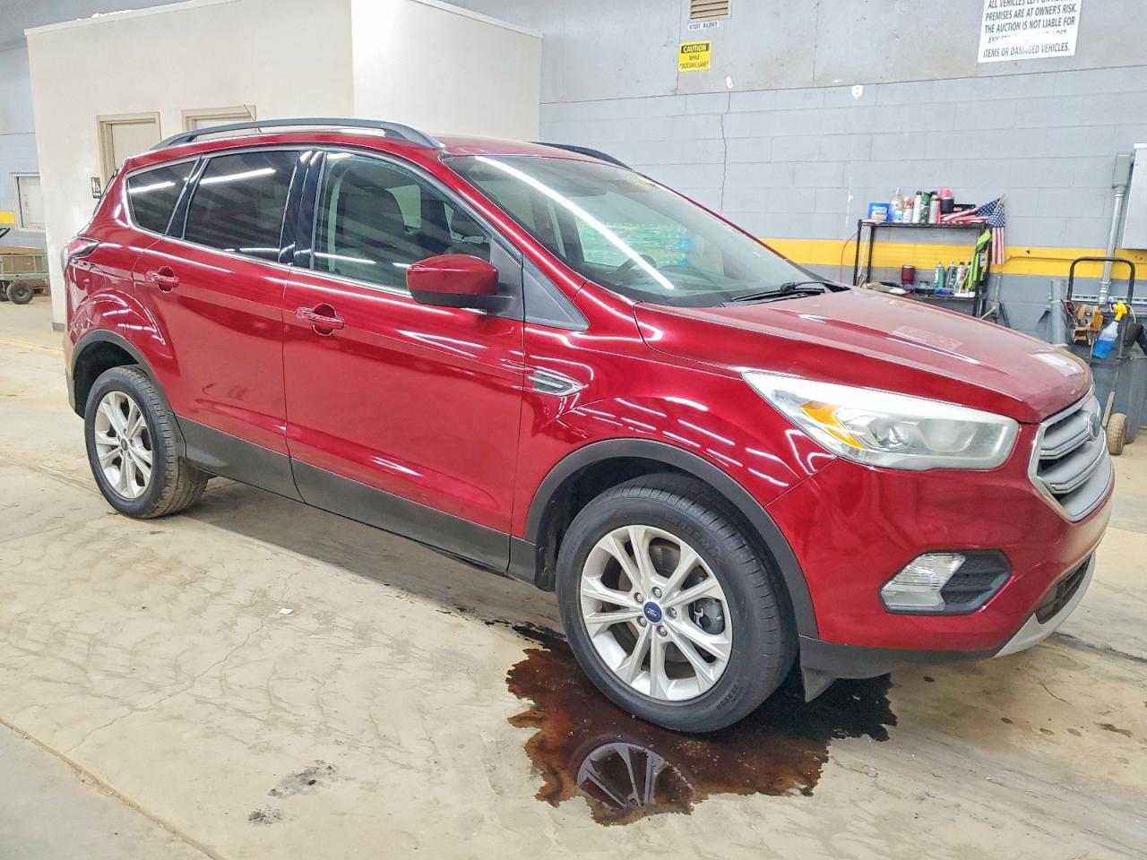 2017 FORD ESCAPE SE photo 4