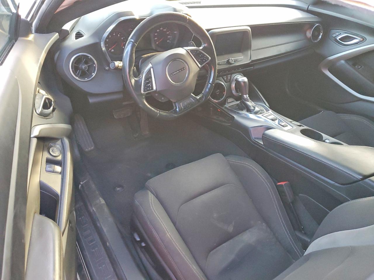 2017 CHEVROLET CAMARO LT photo 8