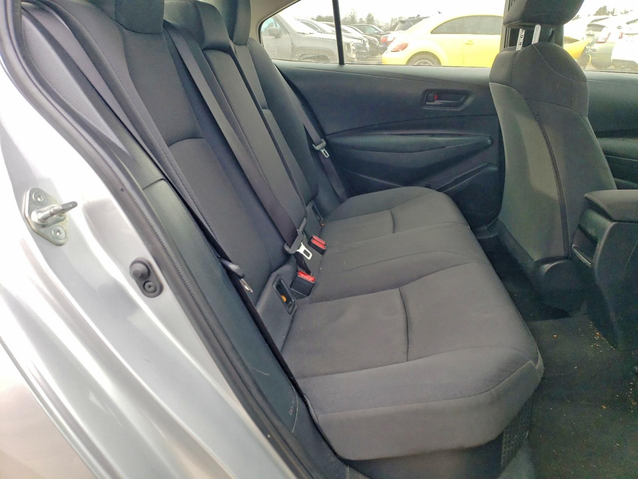 2022 TOYOTA COROLLA LE photo 10