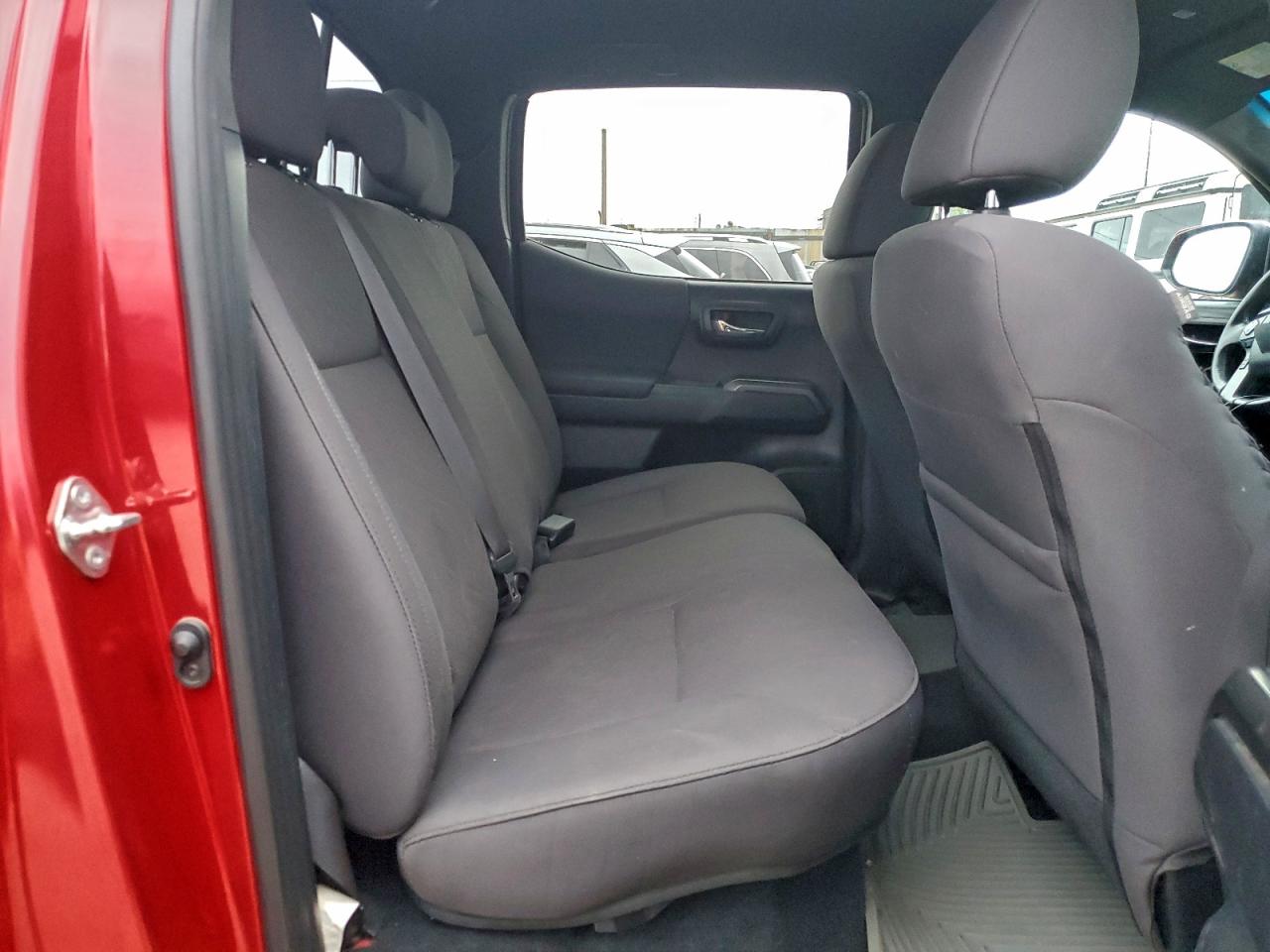 2019 TOYOTA TACOMA DOUBLE CAB photo 10
