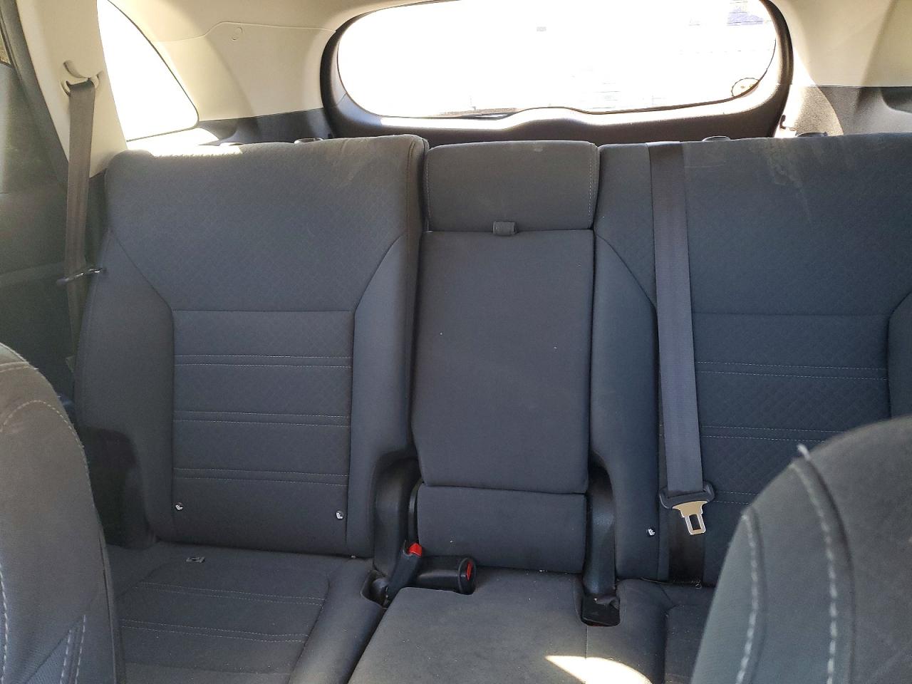 2017 KIA SORENTO LX photo 10