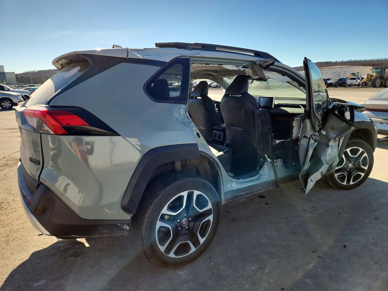 2021 TOYOTA RAV4 ADVENTURE photo 3