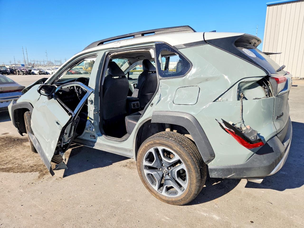 2021 TOYOTA RAV4 ADVENTURE photo 2