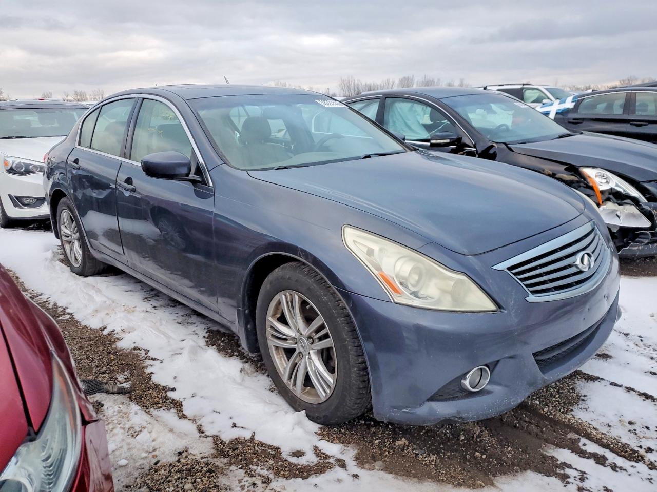 2010 INFINITI G37 photo 4