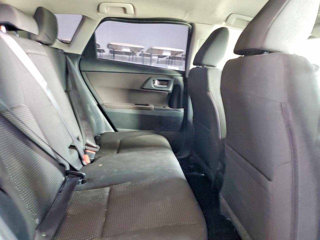 2016 TOYOTA SCION photo 19