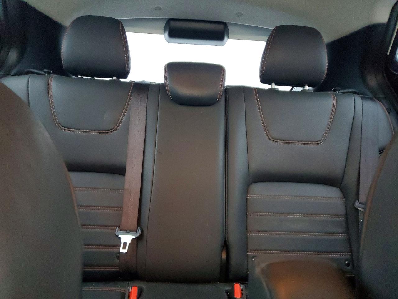 2020 NISSAN KICKS SR photo 10