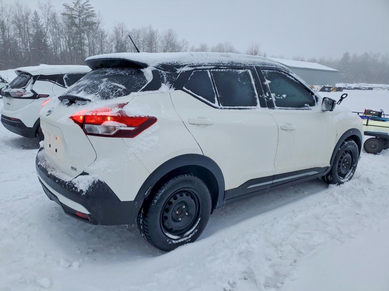 2020 NISSAN KICKS SR photo 3
