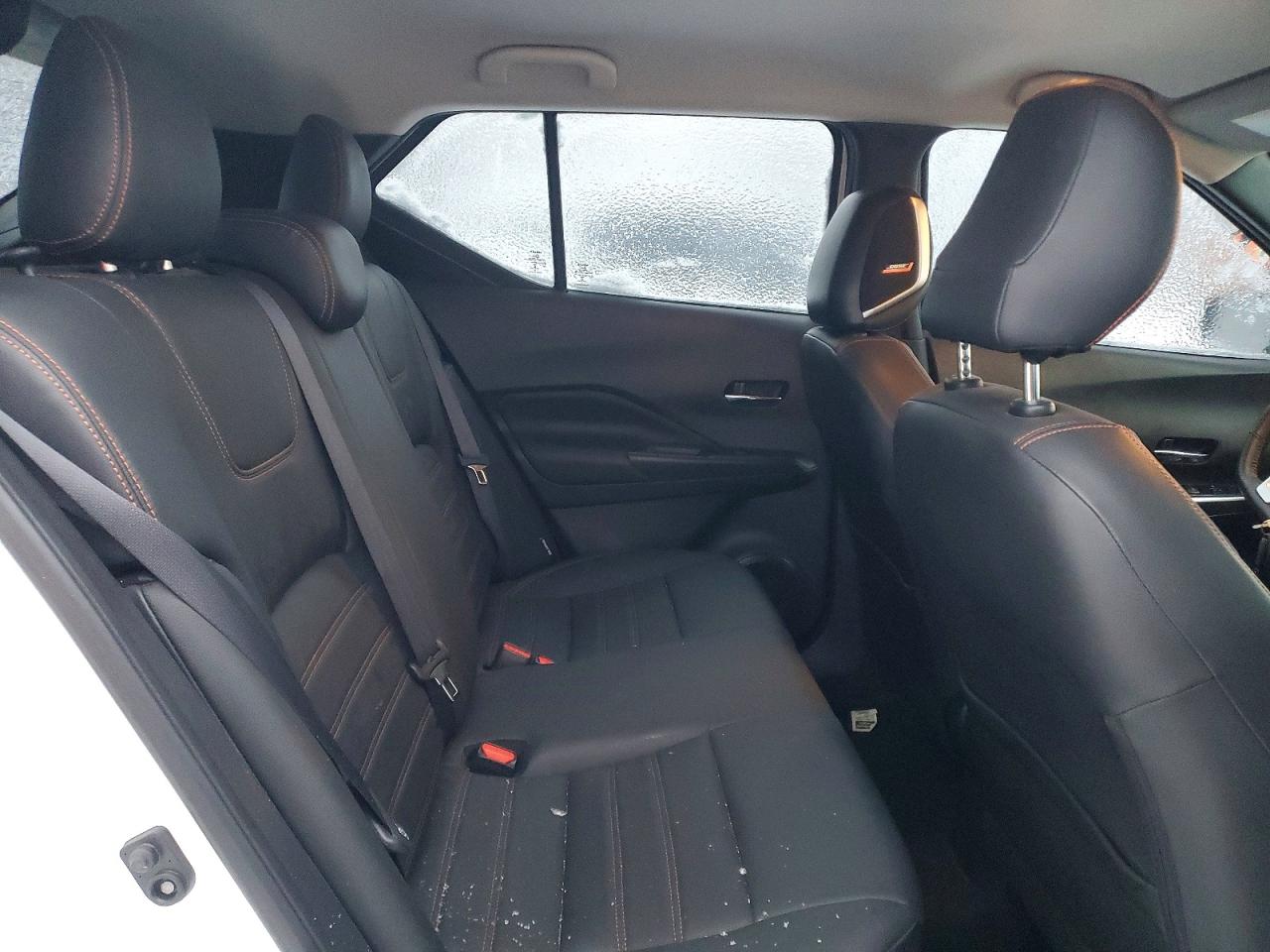 2020 NISSAN KICKS SR photo 11