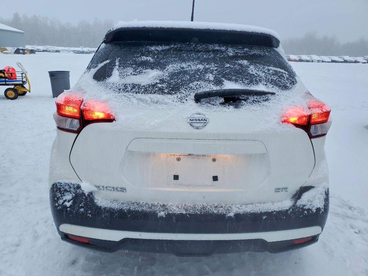 2020 NISSAN KICKS SR photo 6