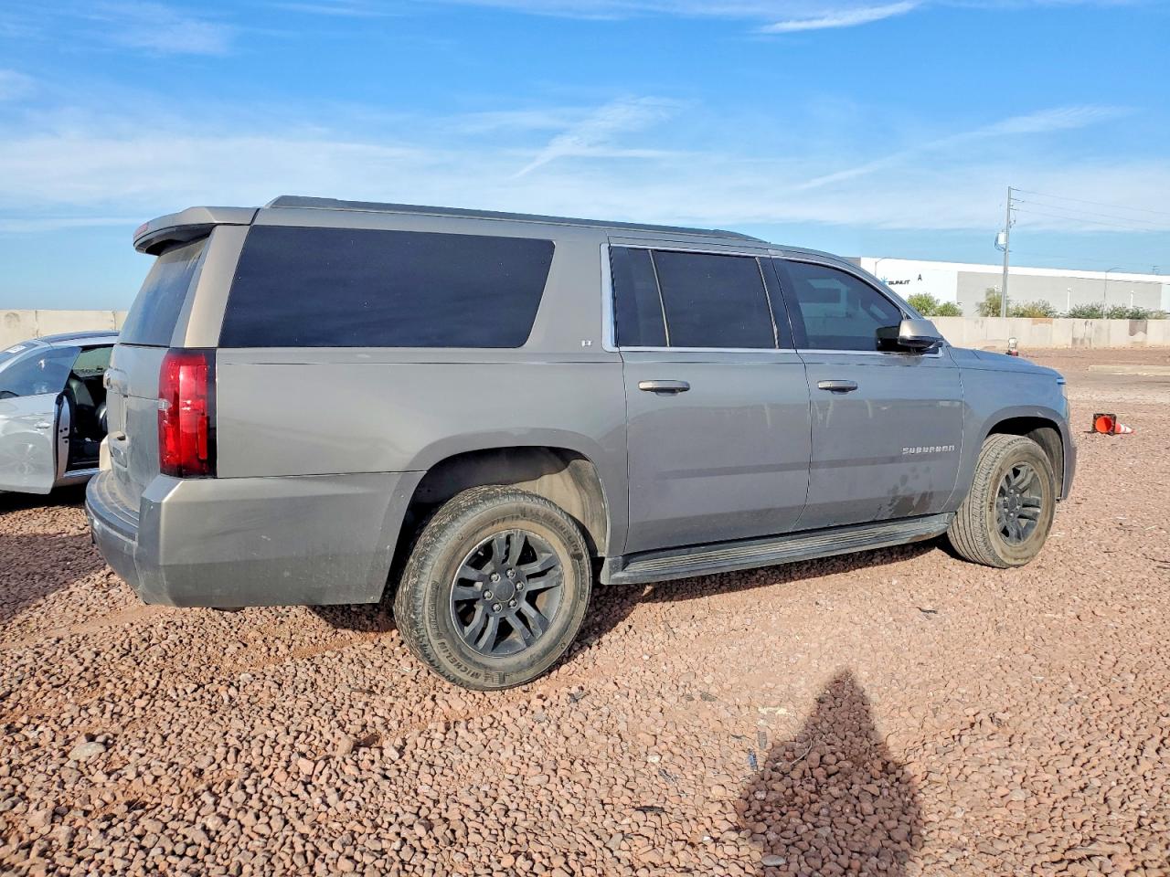 2018 CHEVROLET SUBURBAN C1500 LT photo 3