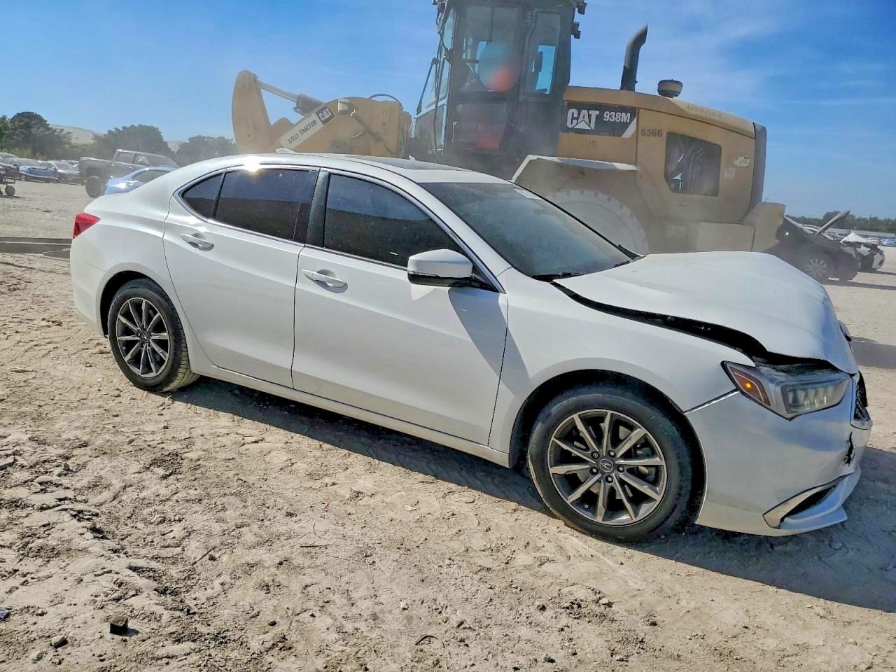 2018 ACURA TLX TECH photo 4