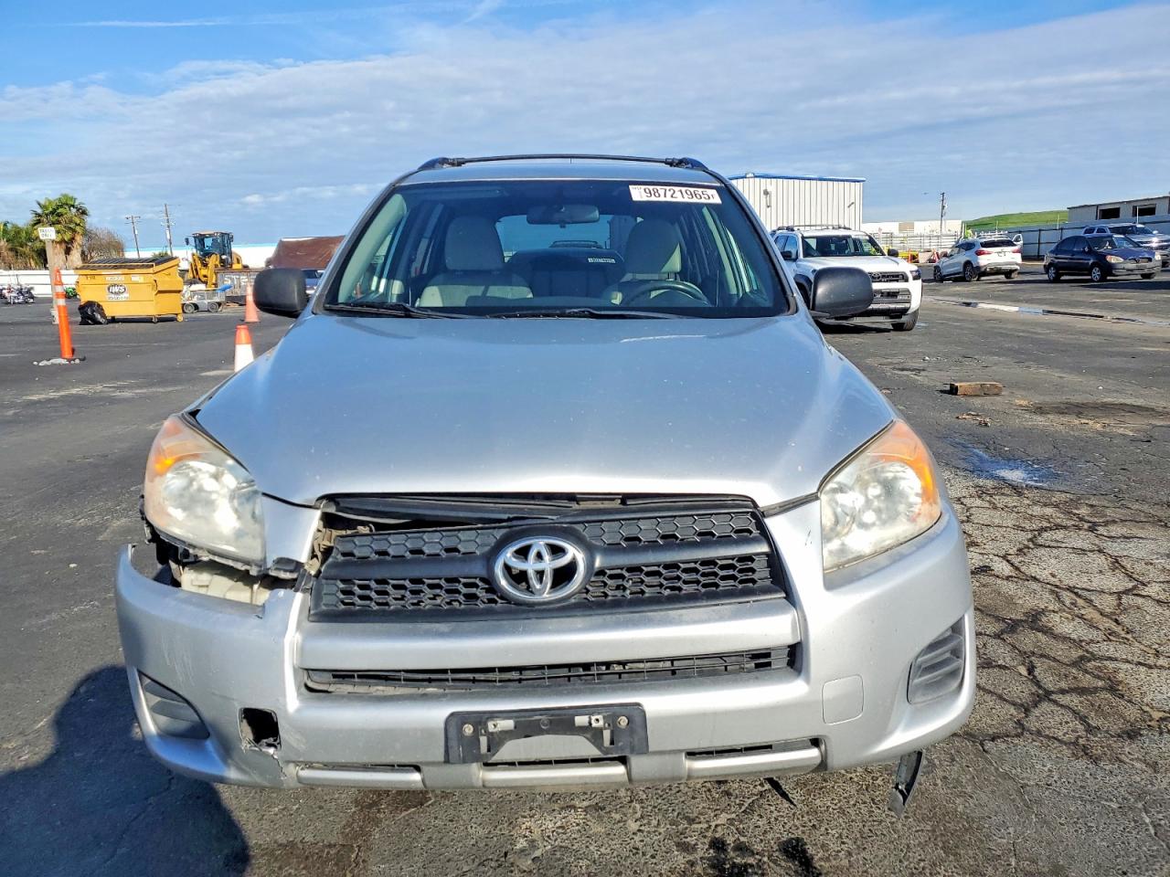 2011 TOYOTA RAV4 photo 5
