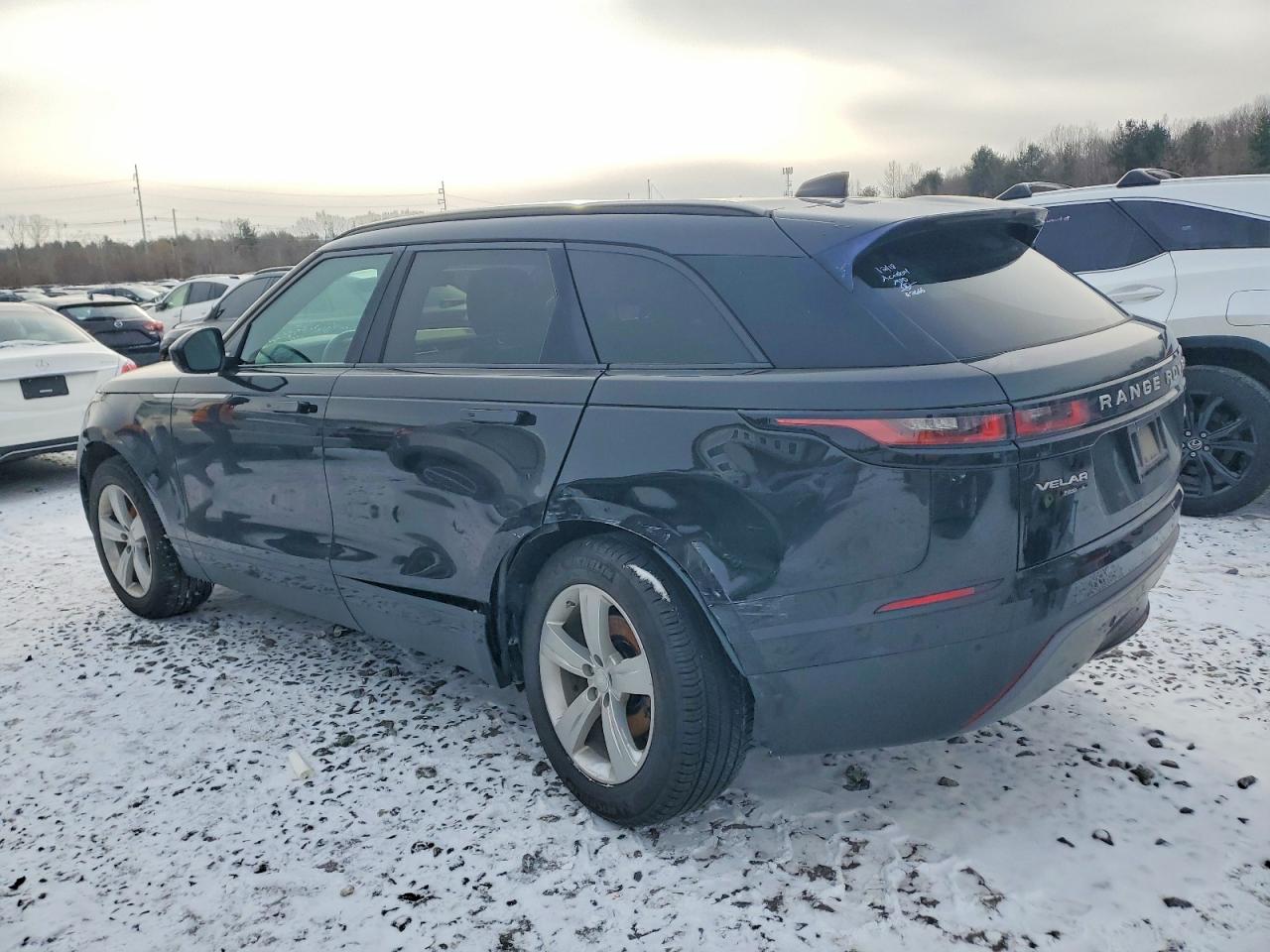 2018 LAND ROVER RANGE ROVER VELAR S photo 2
