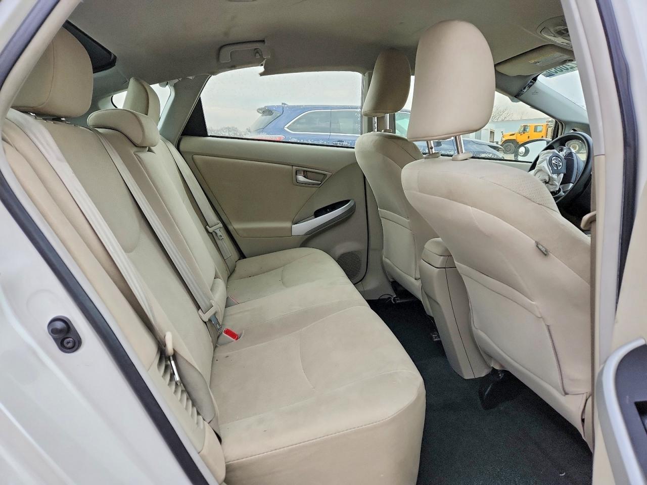 2013 TOYOTA PRIUS photo 10