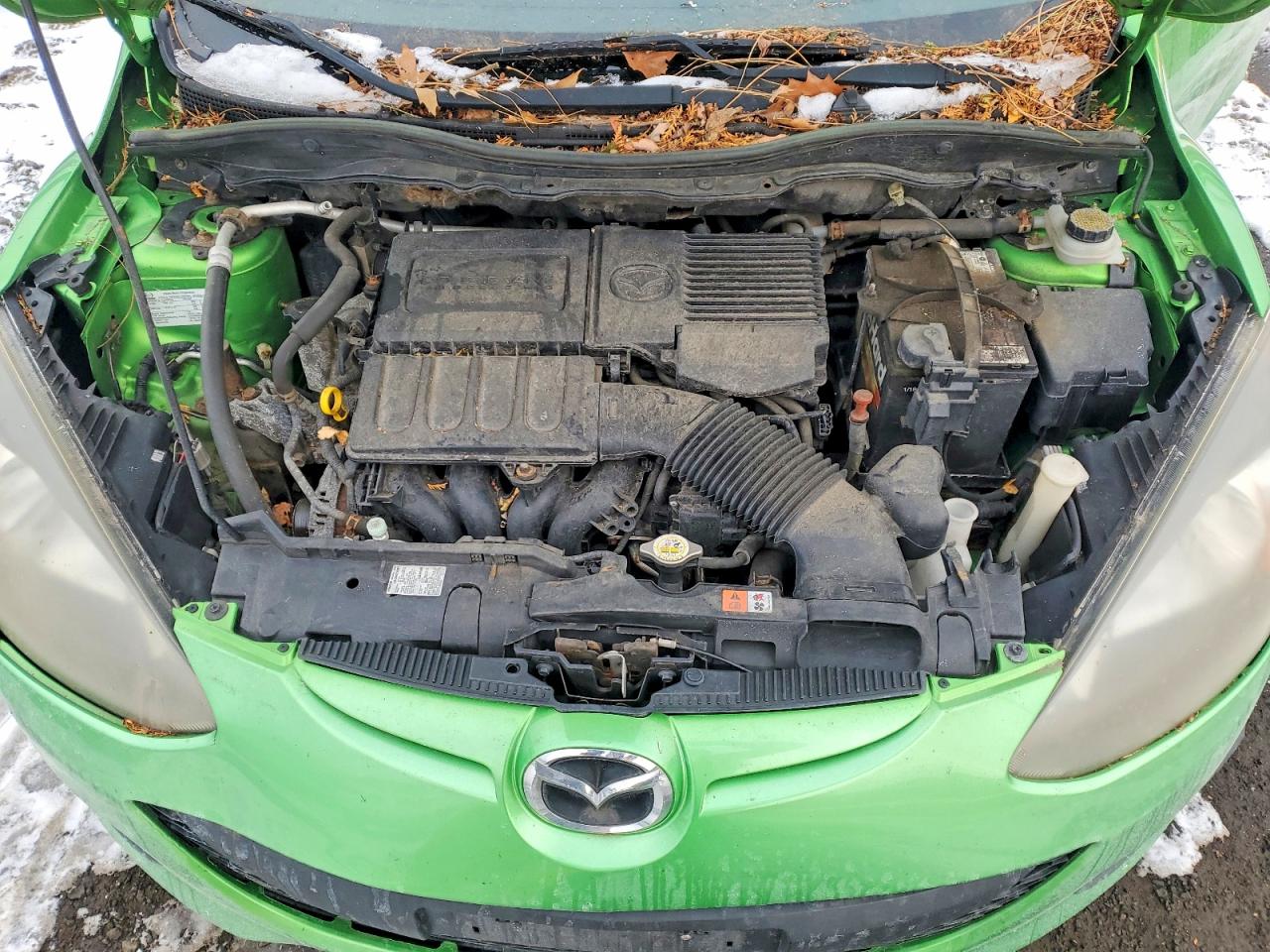 2012 MAZDA MAZDA2 photo 11