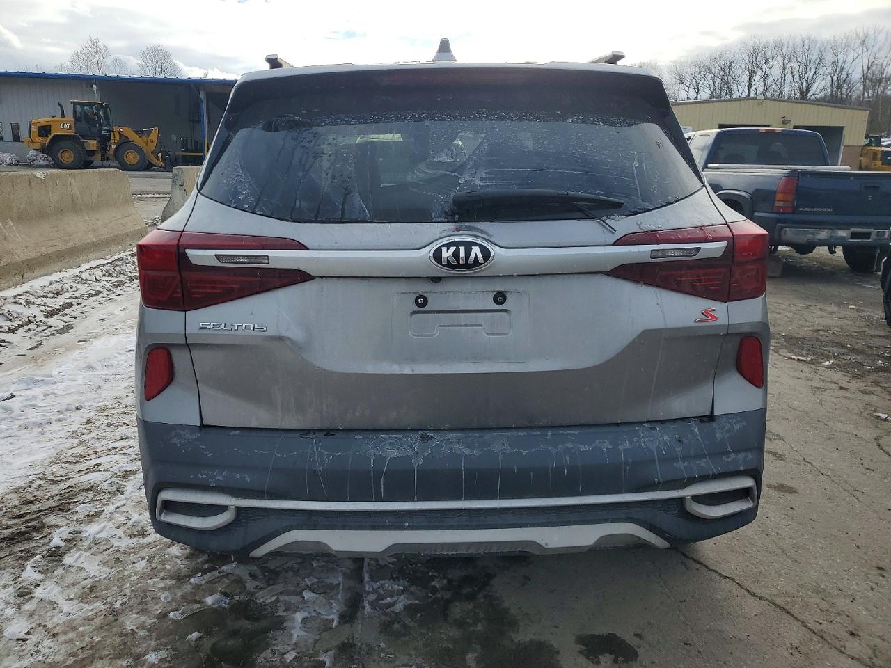 2021 KIA SELTOS S photo 6