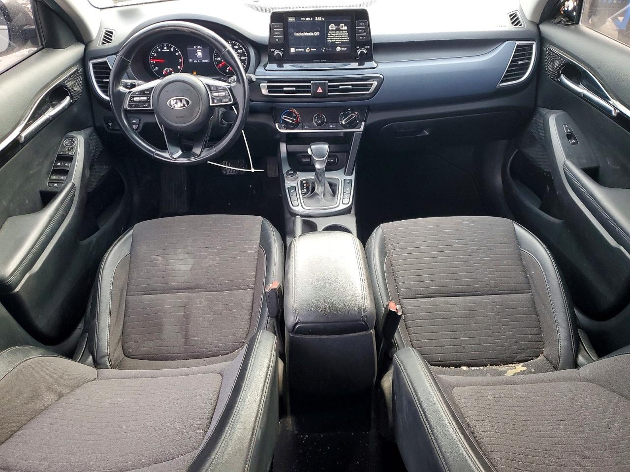 2021 KIA SELTOS S photo 8