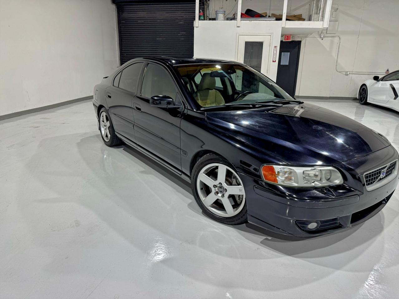 2005 VOLVO S60