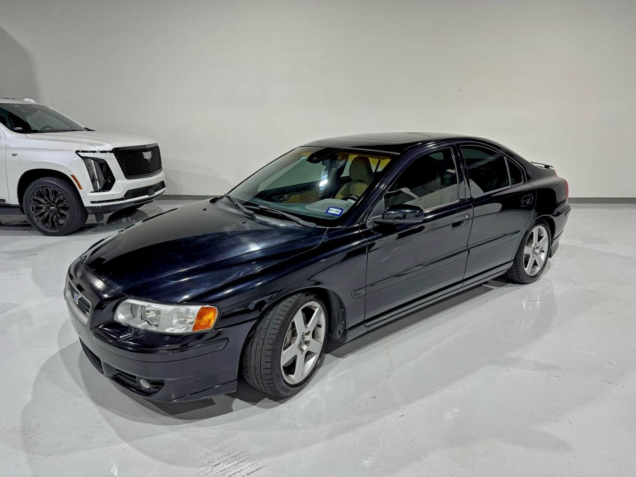 2005 VOLVO S60 R photo 2