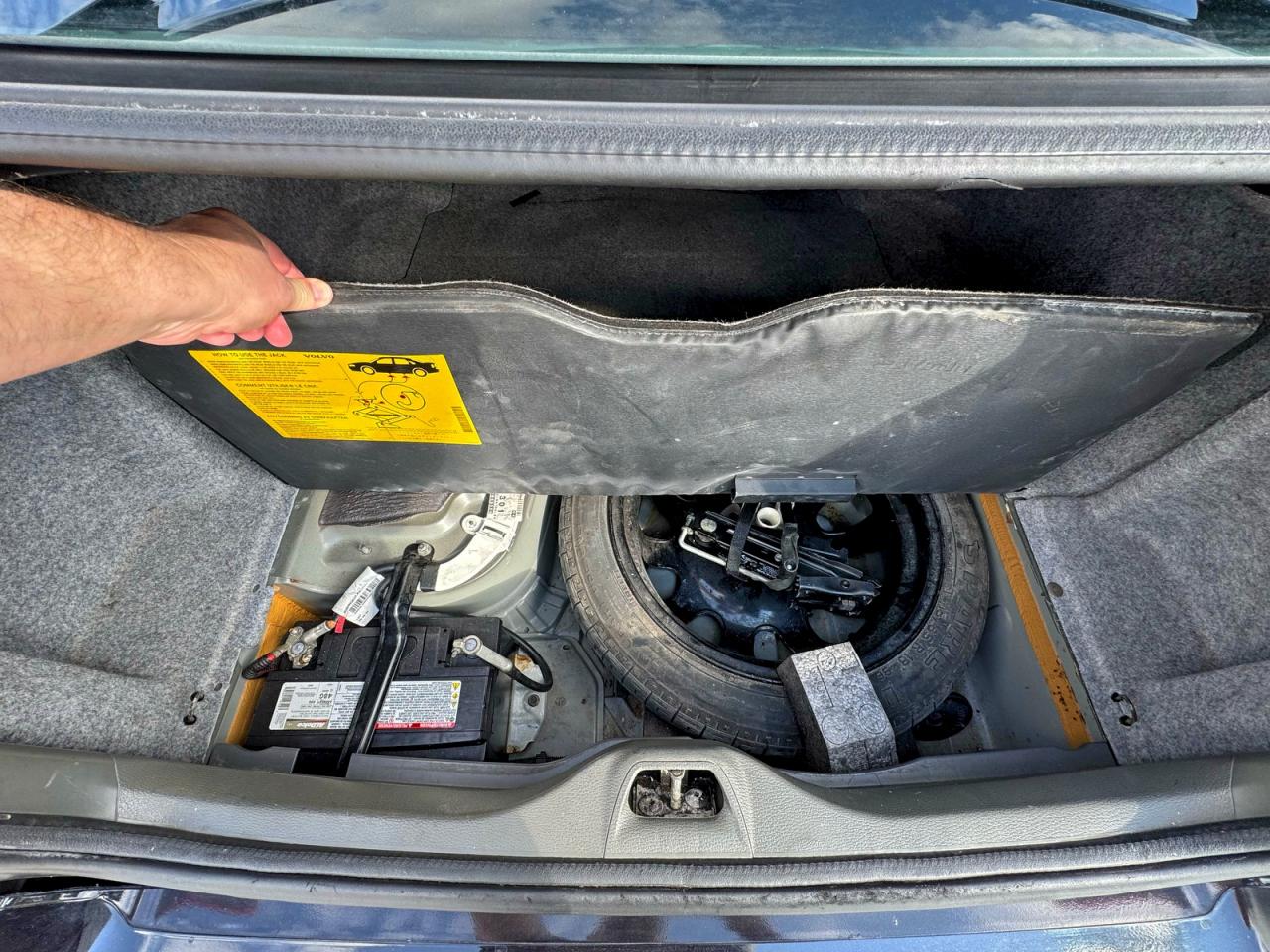 2005 VOLVO S60 R photo 12