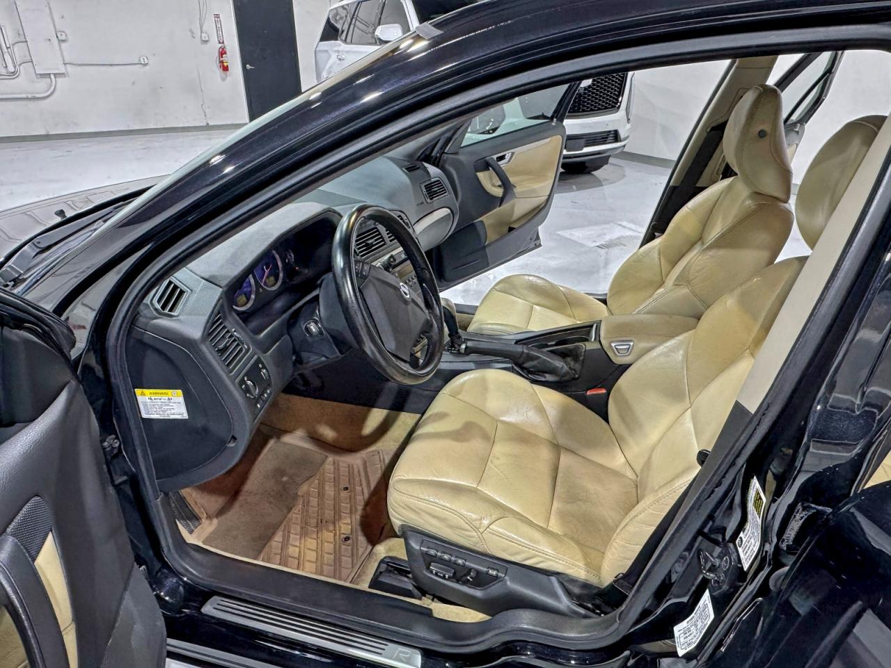 2005 VOLVO S60 R photo 9