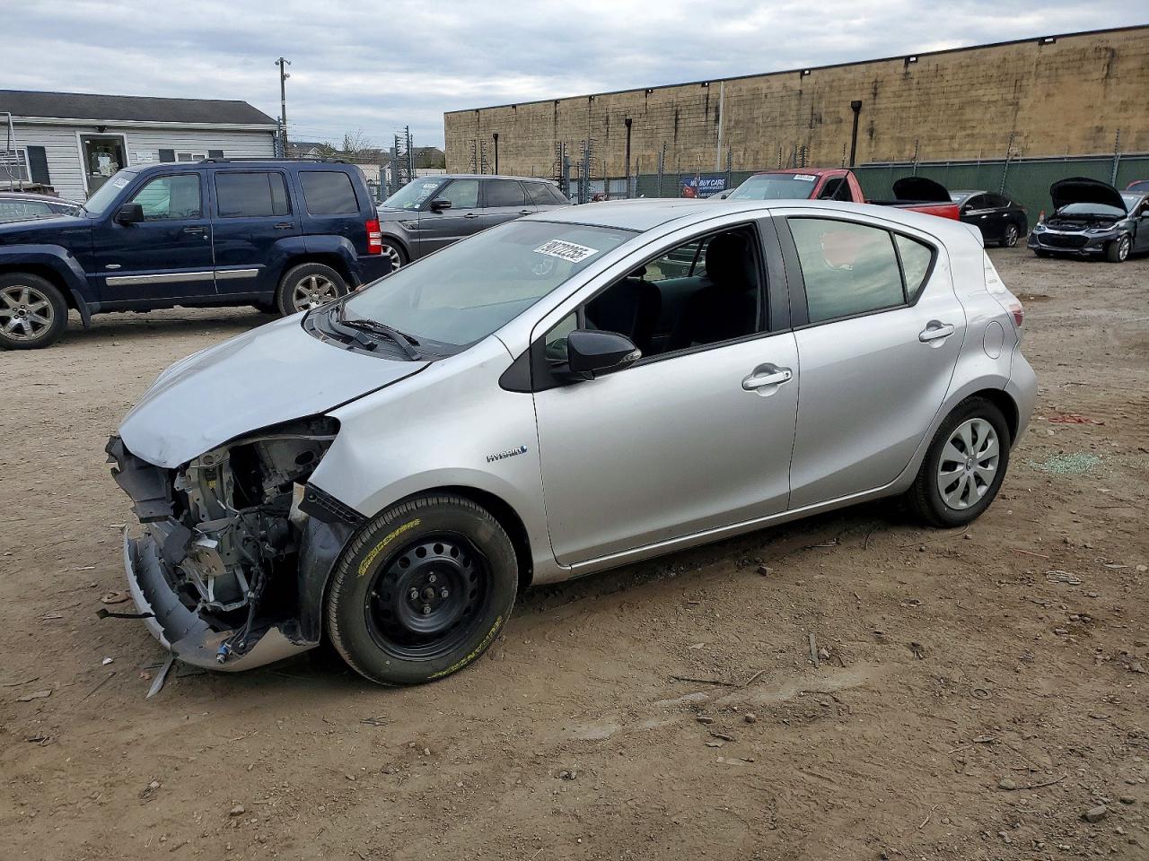 2013 TOYOTA PRIUS C