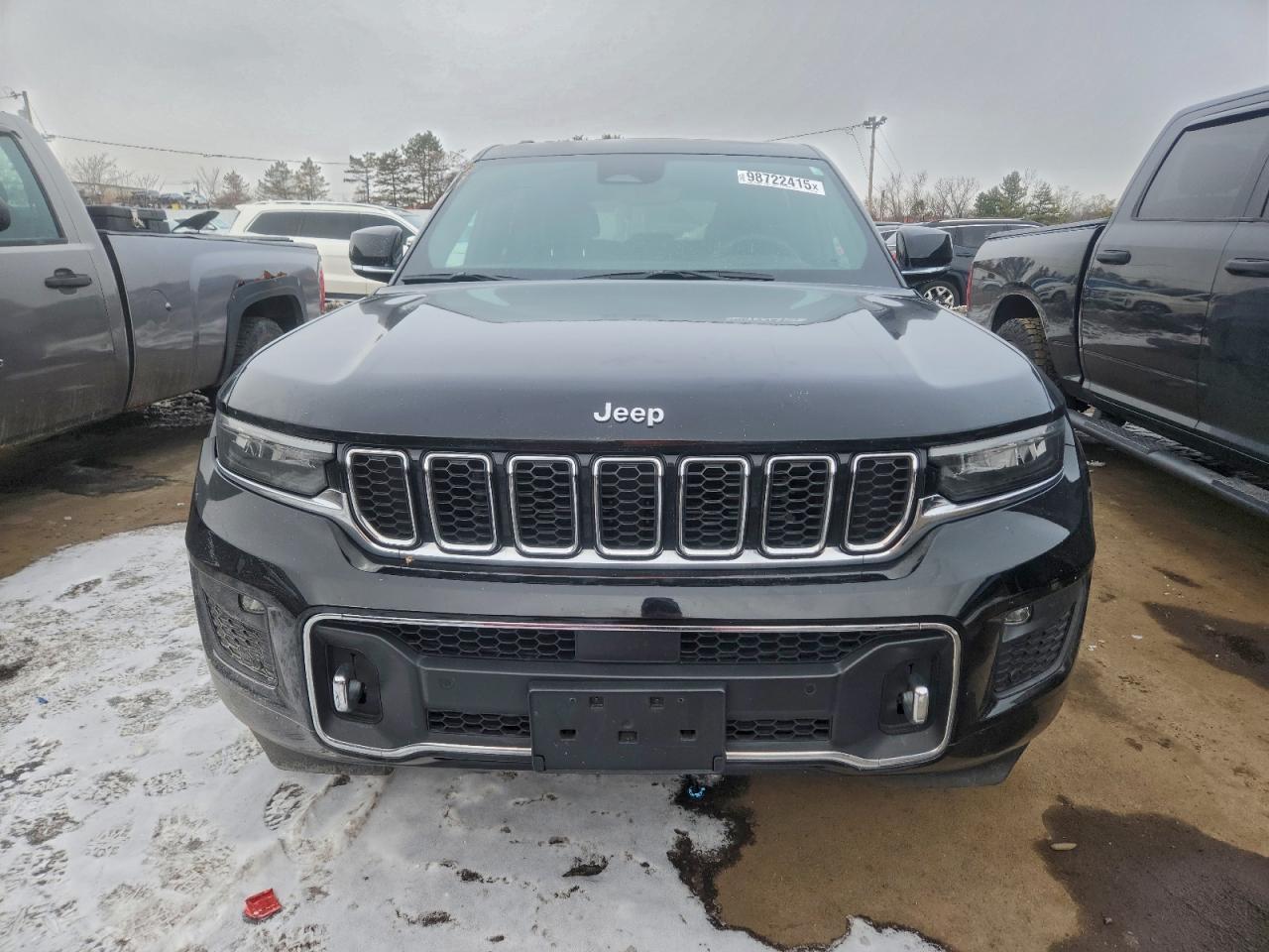 2023 JEEP GRAND CHEROKEE OVERLAND photo 5