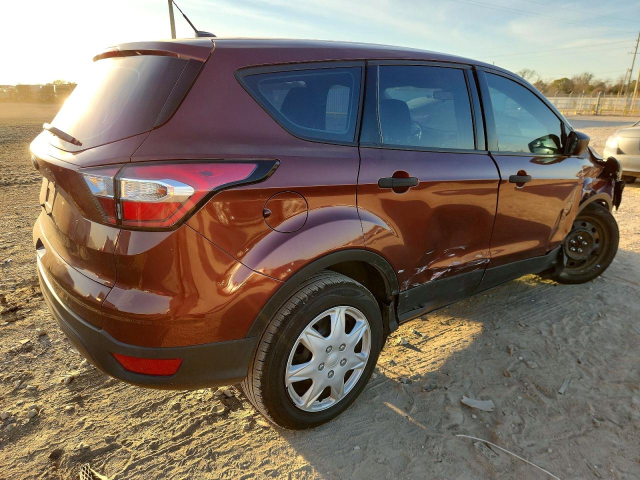 2018 FORD ESCAPE S photo 3