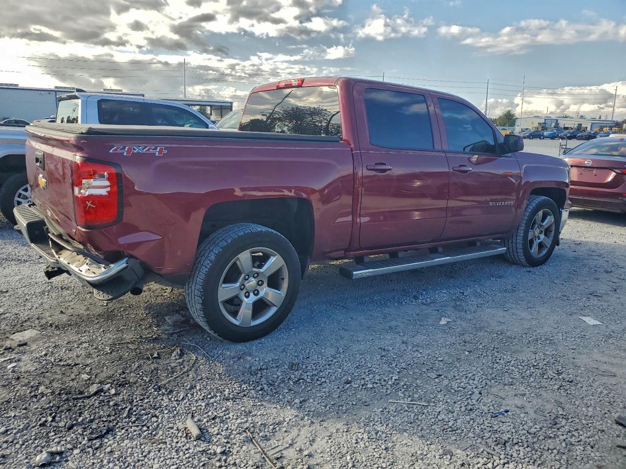 2014 CHEVROLET SILVERADO K1500 LT photo 3