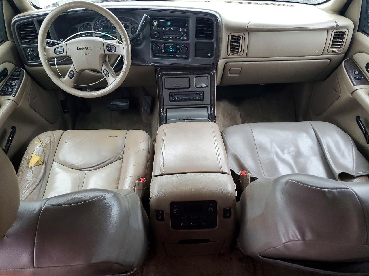 2004 GMC YUKON XL DENALI photo 8