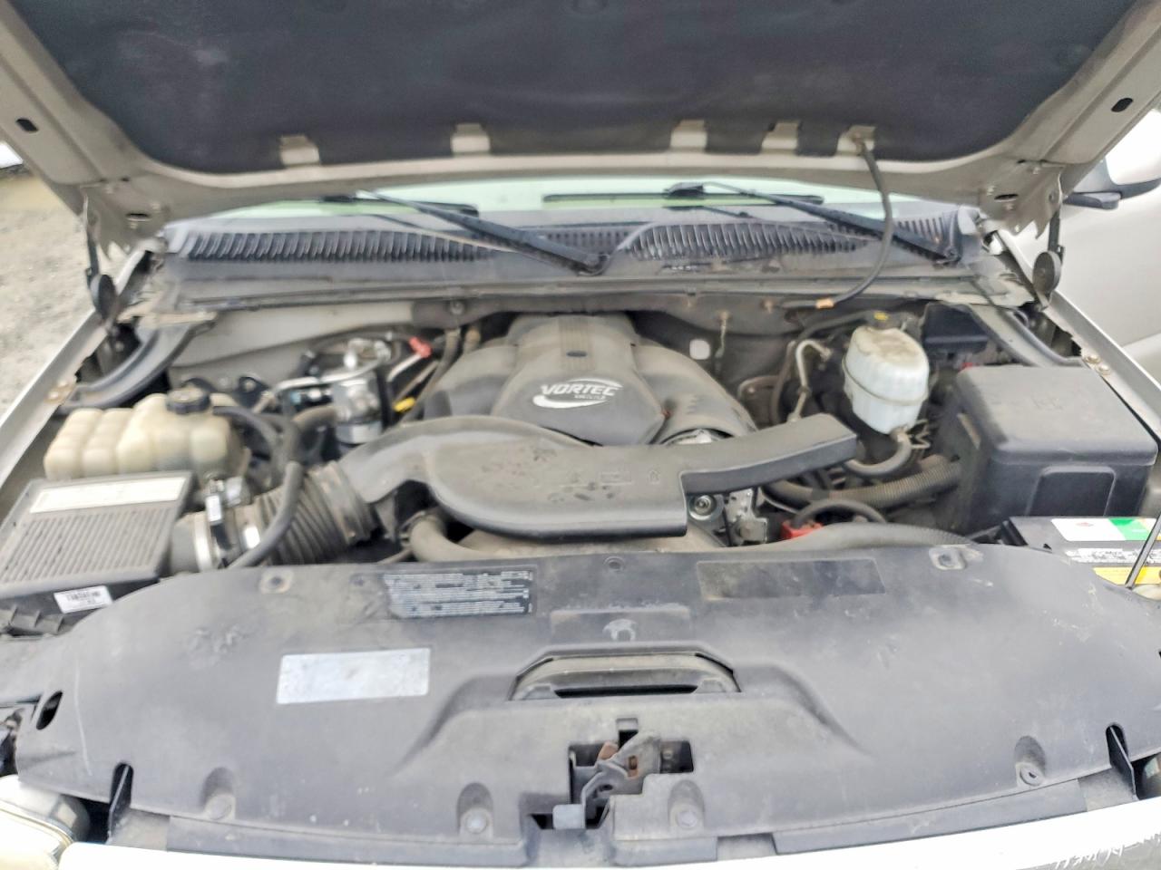 2004 GMC YUKON XL DENALI photo 12