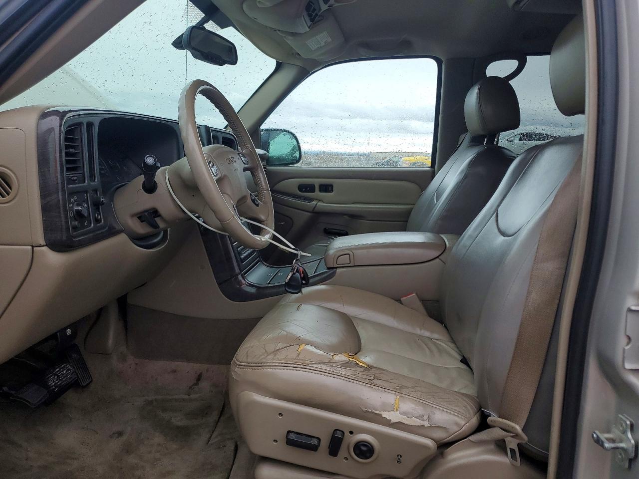2004 GMC YUKON XL DENALI photo 7