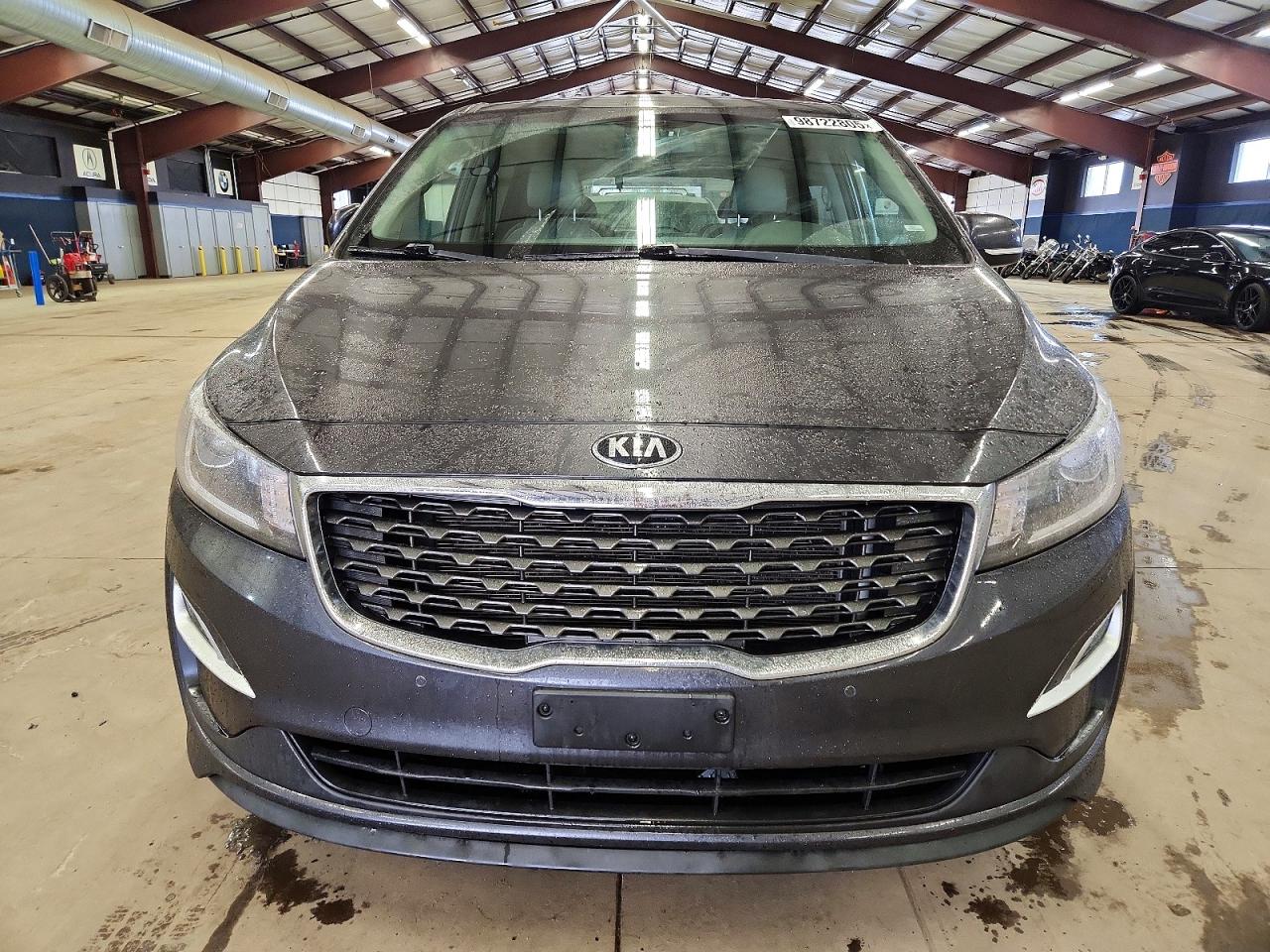 2019 KIA SEDONA LX photo 5