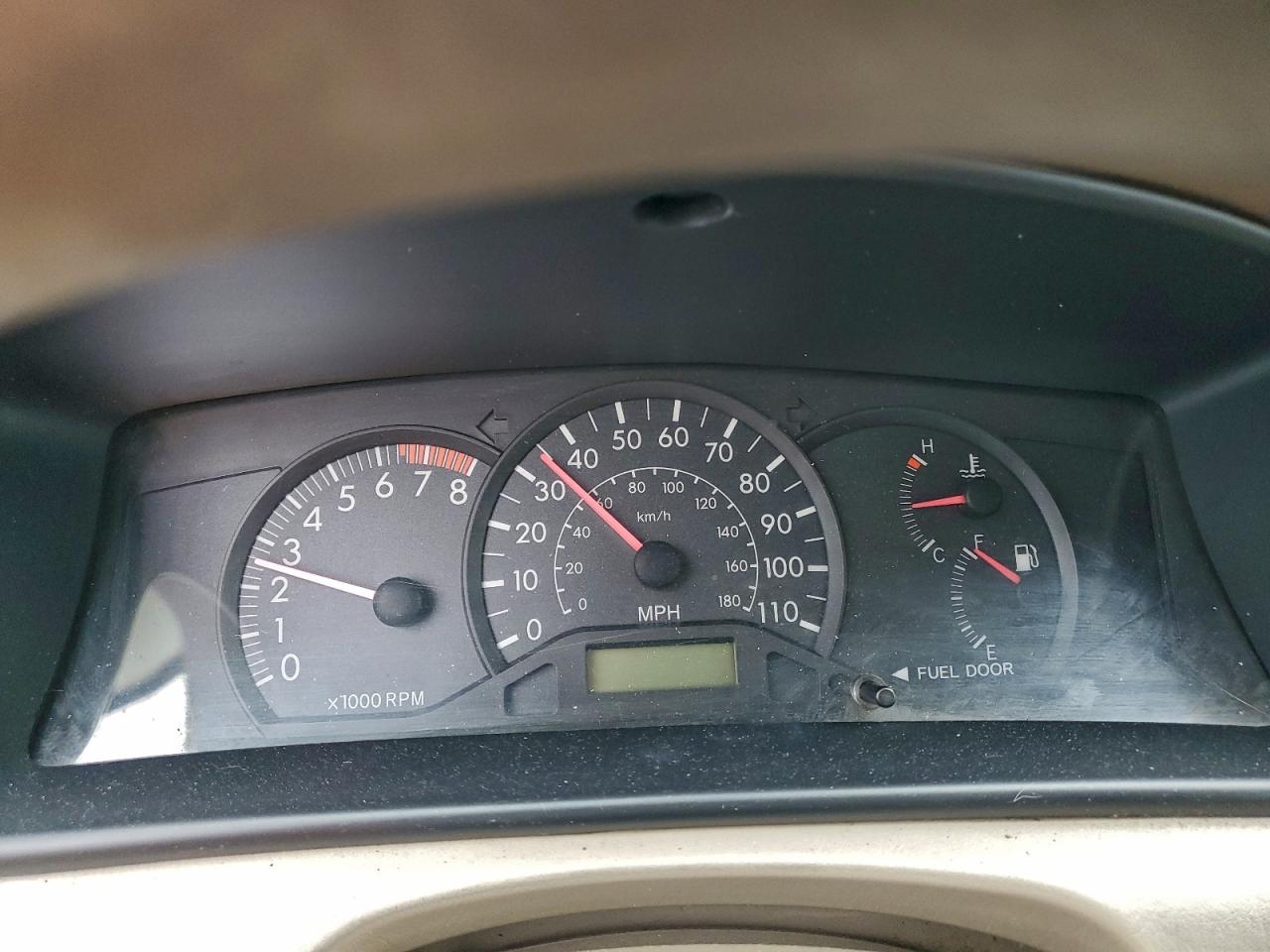 2005 TOYOTA COROLLA CE photo 9