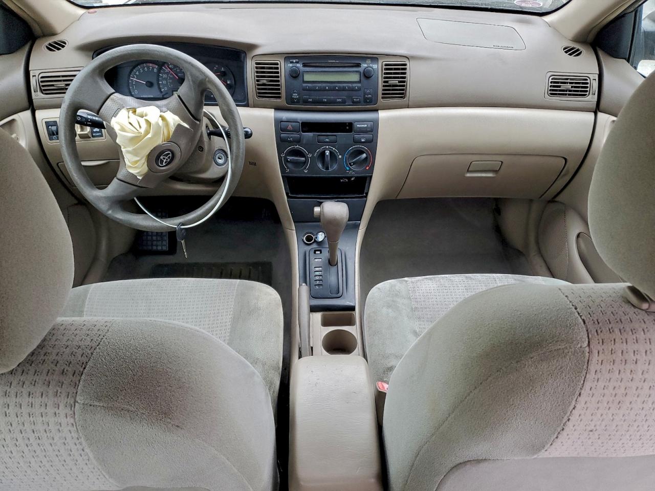 2005 TOYOTA COROLLA CE photo 8