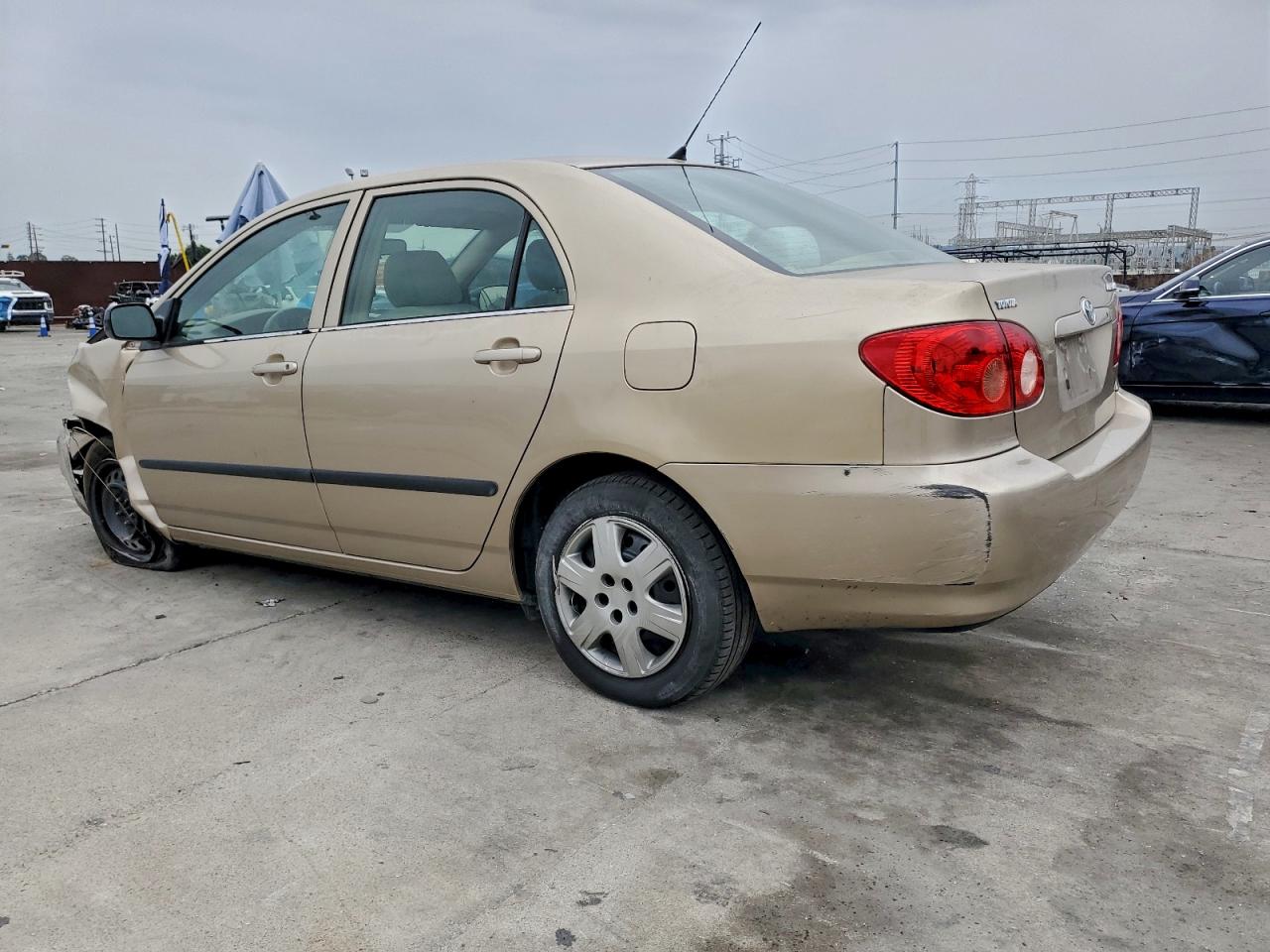 2005 TOYOTA COROLLA CE photo 2