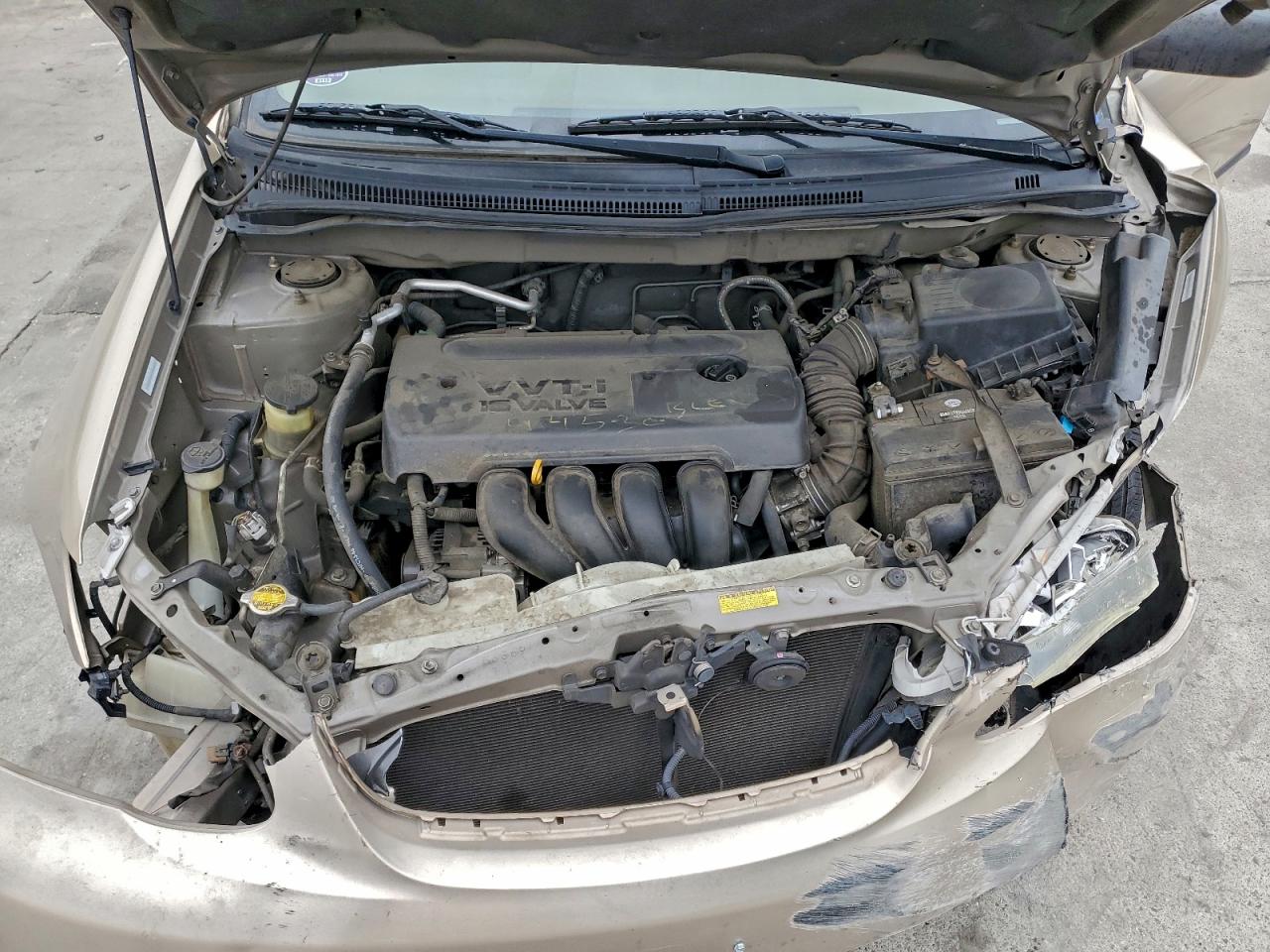 2005 TOYOTA COROLLA CE photo 11